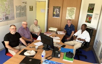 Malgré la canicule, élus et associations travaillent